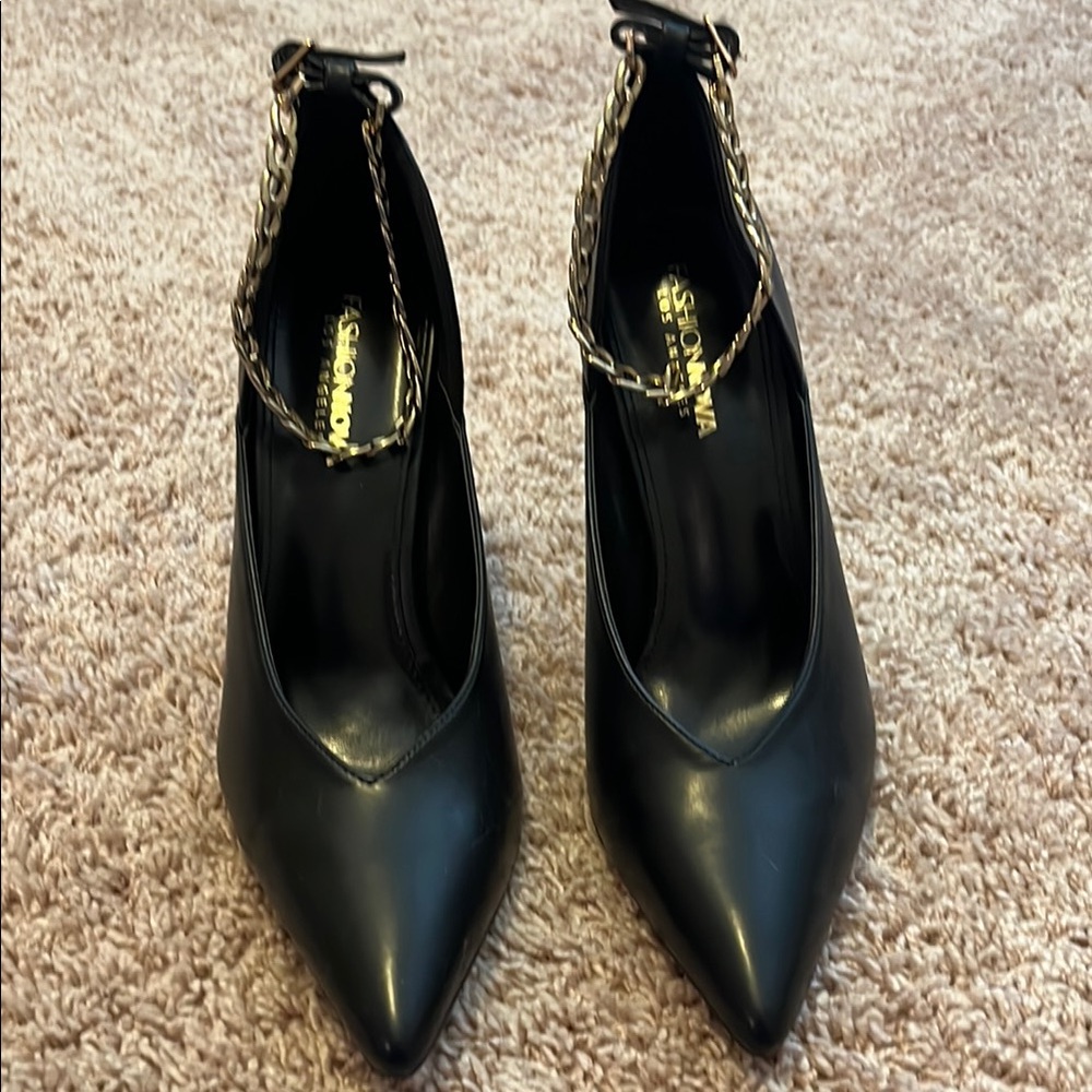 Fashion Nova Black Sophisticated Heels
